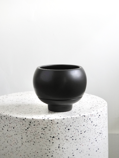 Sutton Ceramic Pot, Small (Multiple Colours)
